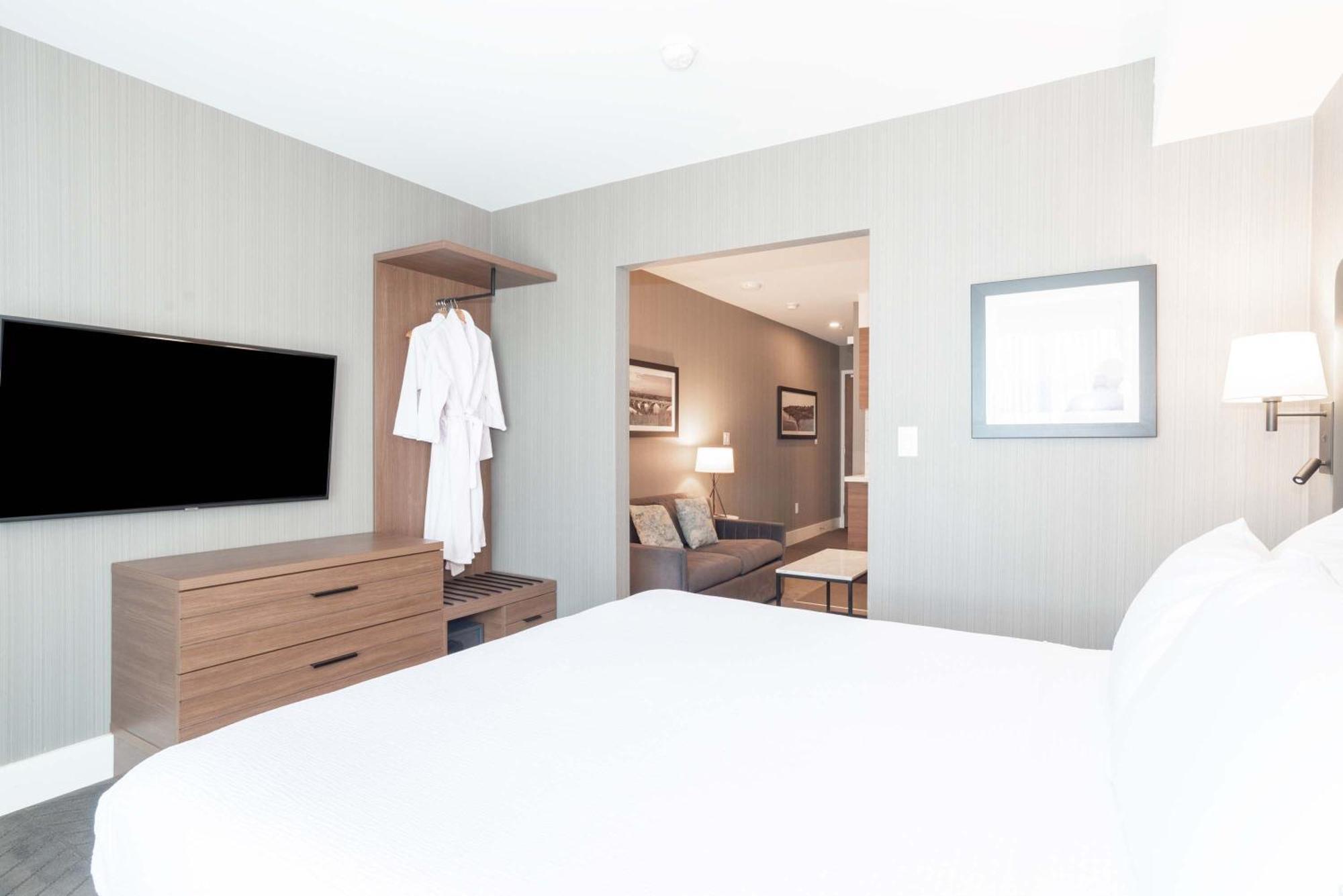 Sandman Signature Saskatoon South Hotel Екстер'єр фото